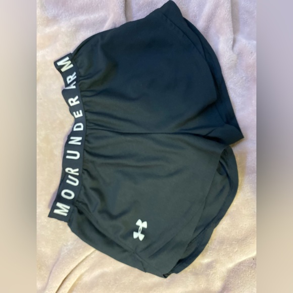 Under Armour Summer shorts - Picture 2 of 4